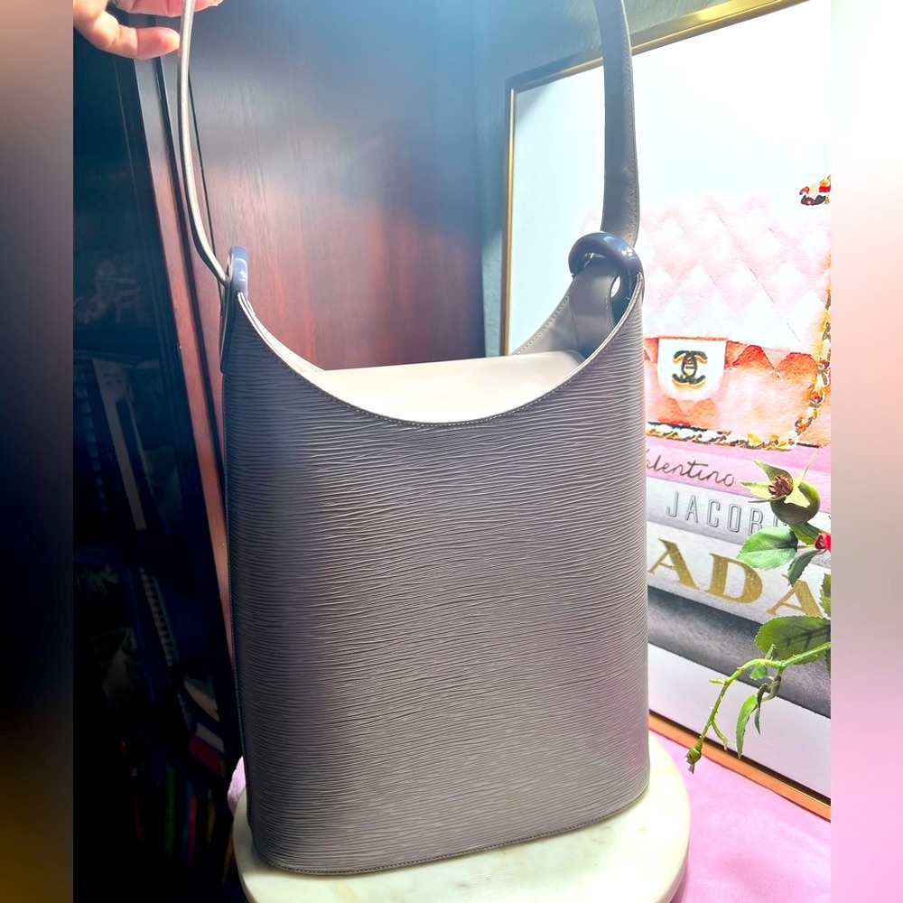Louis Vuitton Gray/Taupe Epi Leather Sac Verse Bag - Picture 5 of 14